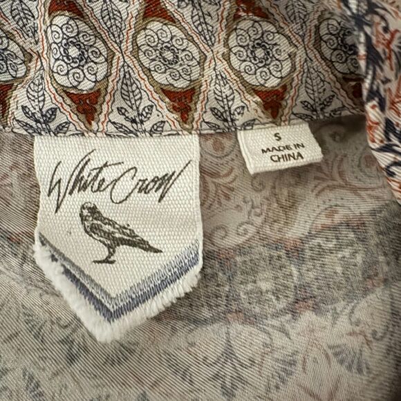 White Crow Maxi Shirt Dress Button Front Mixed Print Bohemian Flowy Size Small - Picture 5 of 6